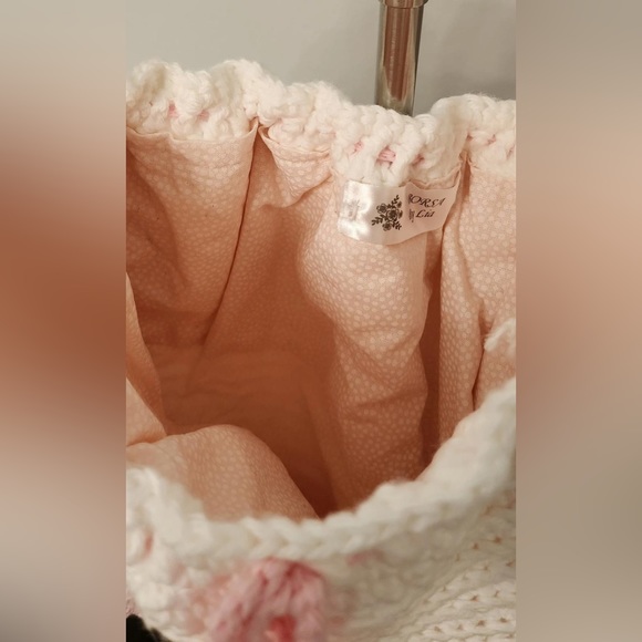 Medium size pink and white handmade handbag - Picture 3 of 3